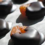 Find out more about 'Fruits Dipped in Organic Chocolate'