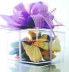Find out more about 'Gift Box with Mango, Apple, Pear and Apricot'