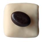 Coffee and Vanilla: Subtle and creamy, smooth white chocolate with percolated ground coffee